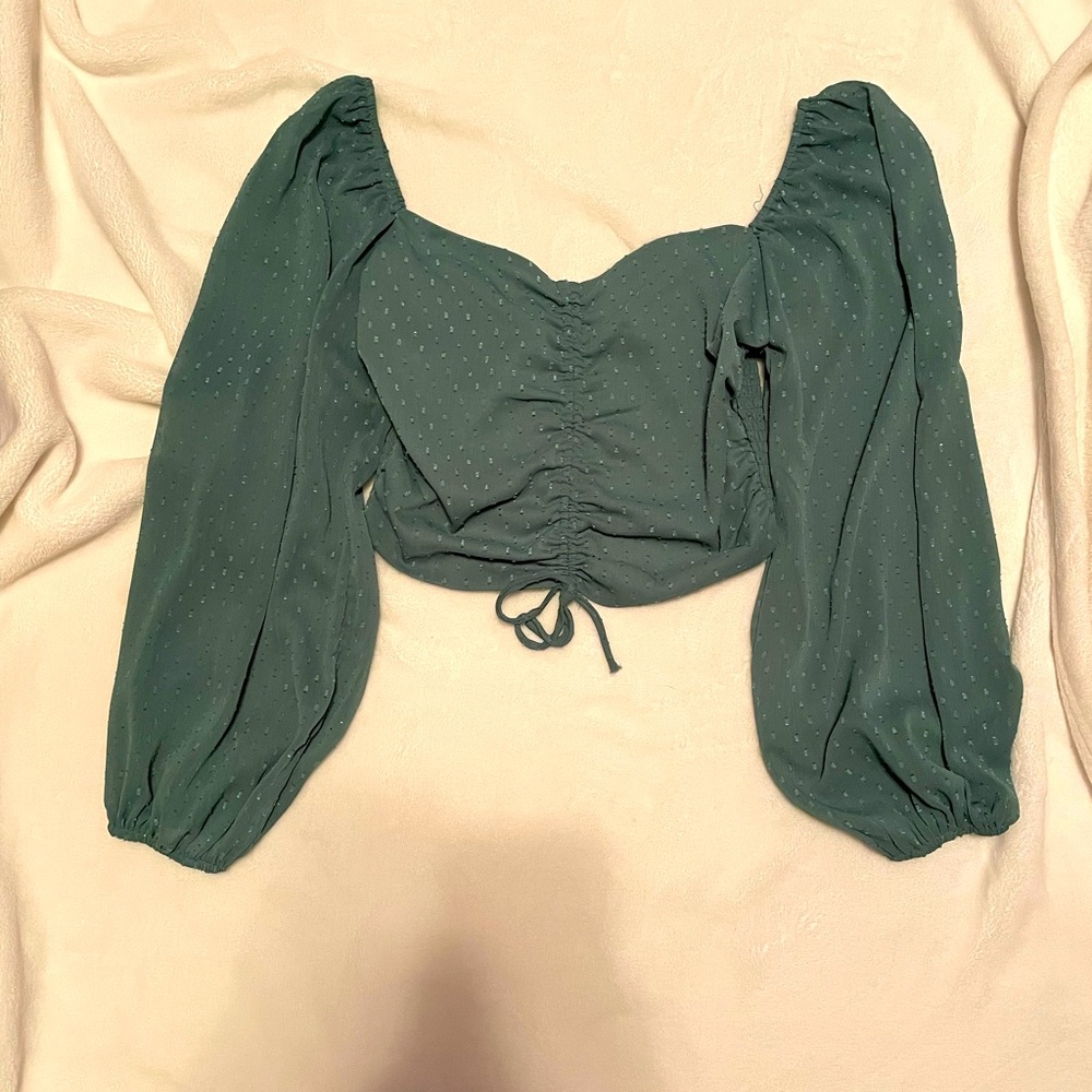 Textured balloon sleeve crop top